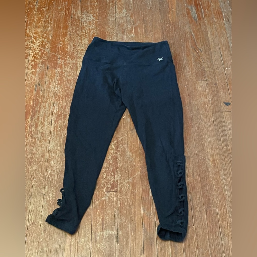 Black leggings